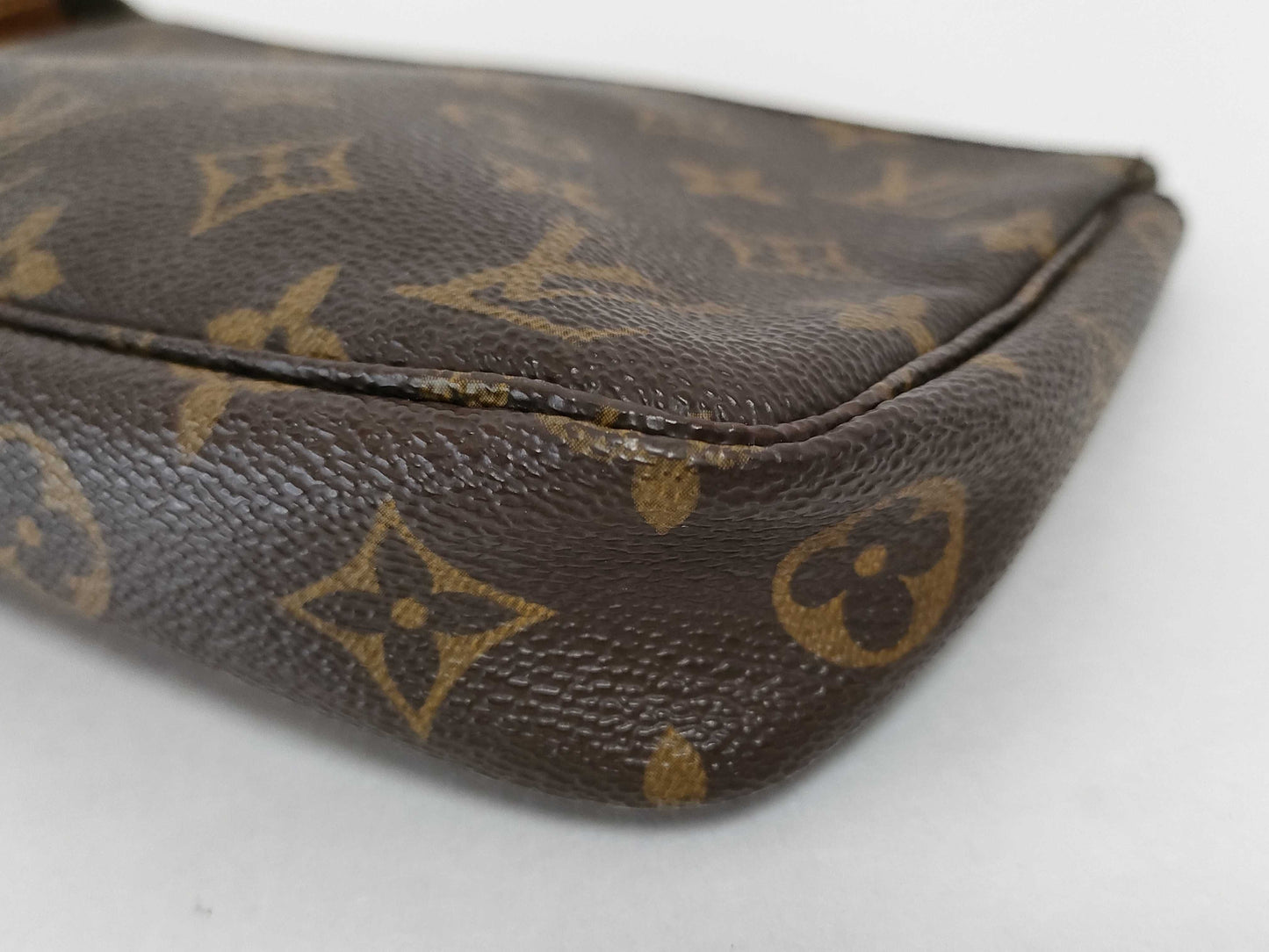 LOUIS VUITTON Monogram Pochette Accessoires M51980 SL0938 Brown Zipper Pull Detachable Pouch Louis Vuitton Pouch