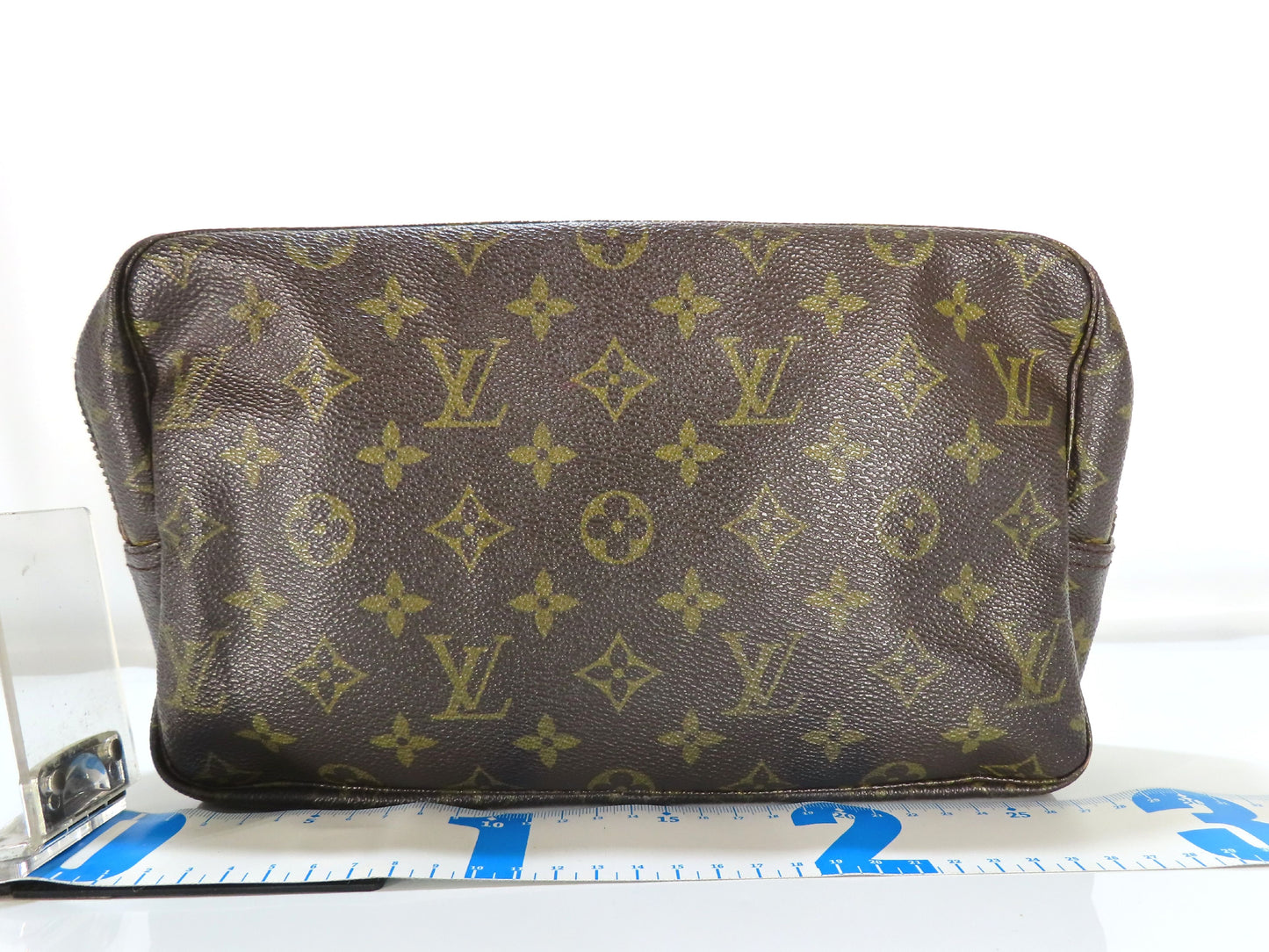 LOUIS VUITTON Monogram Truss Toilette 28 Monogram Pouch