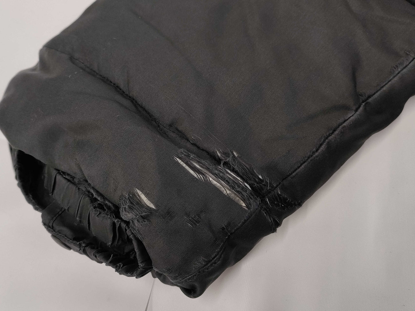 (10462_0225)▼BURBERRY Down Jacket with Fur Size L Coat