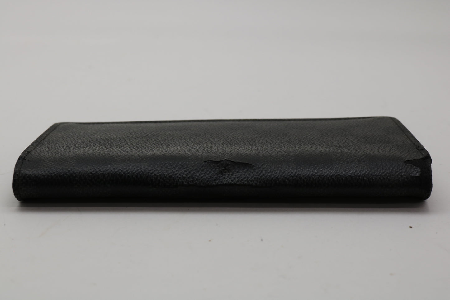 LOUIS VUITTON Damier Graphite Brazza Wallet