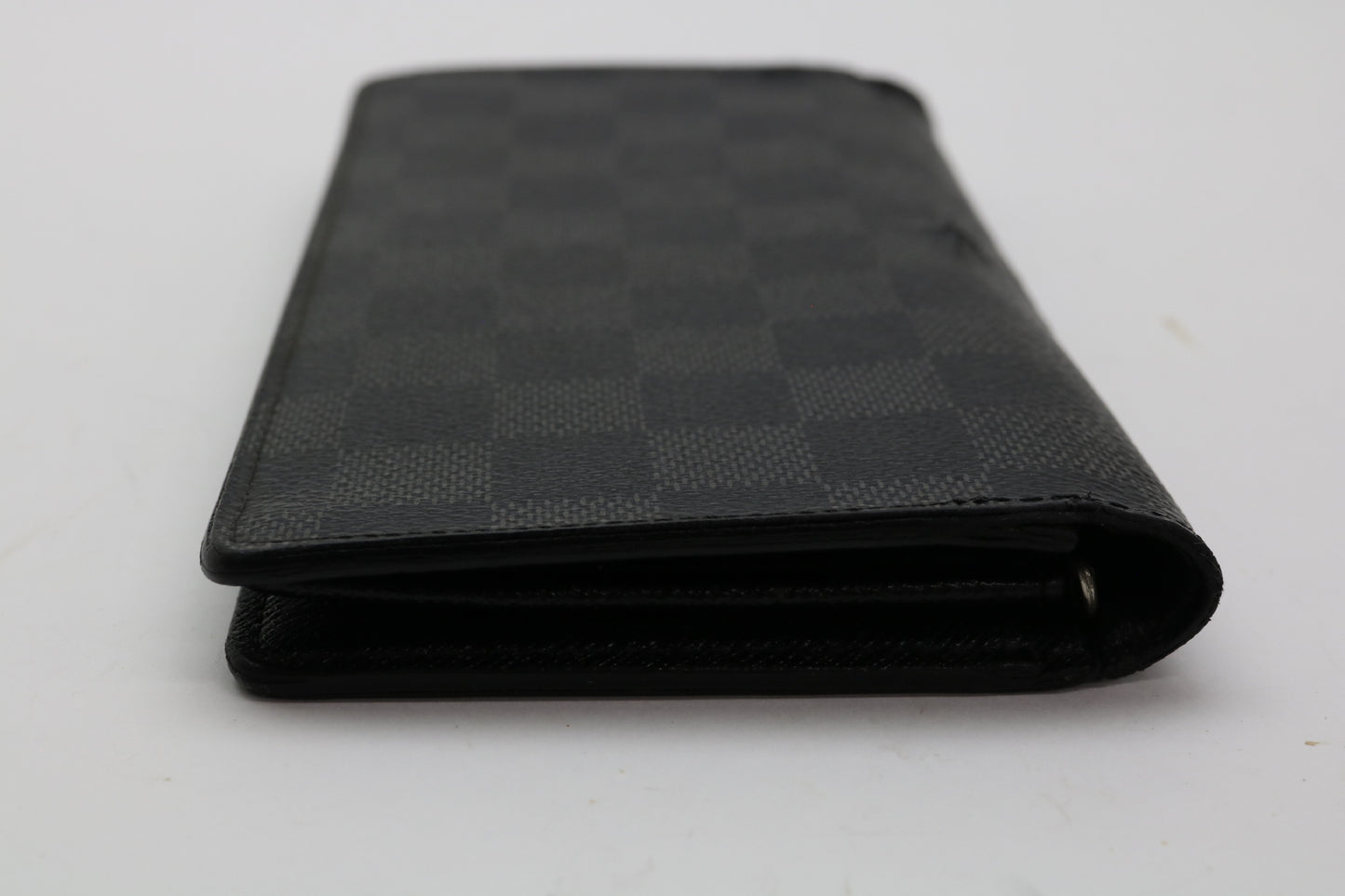LOUIS VUITTON Damier Graphite Brazza Wallet