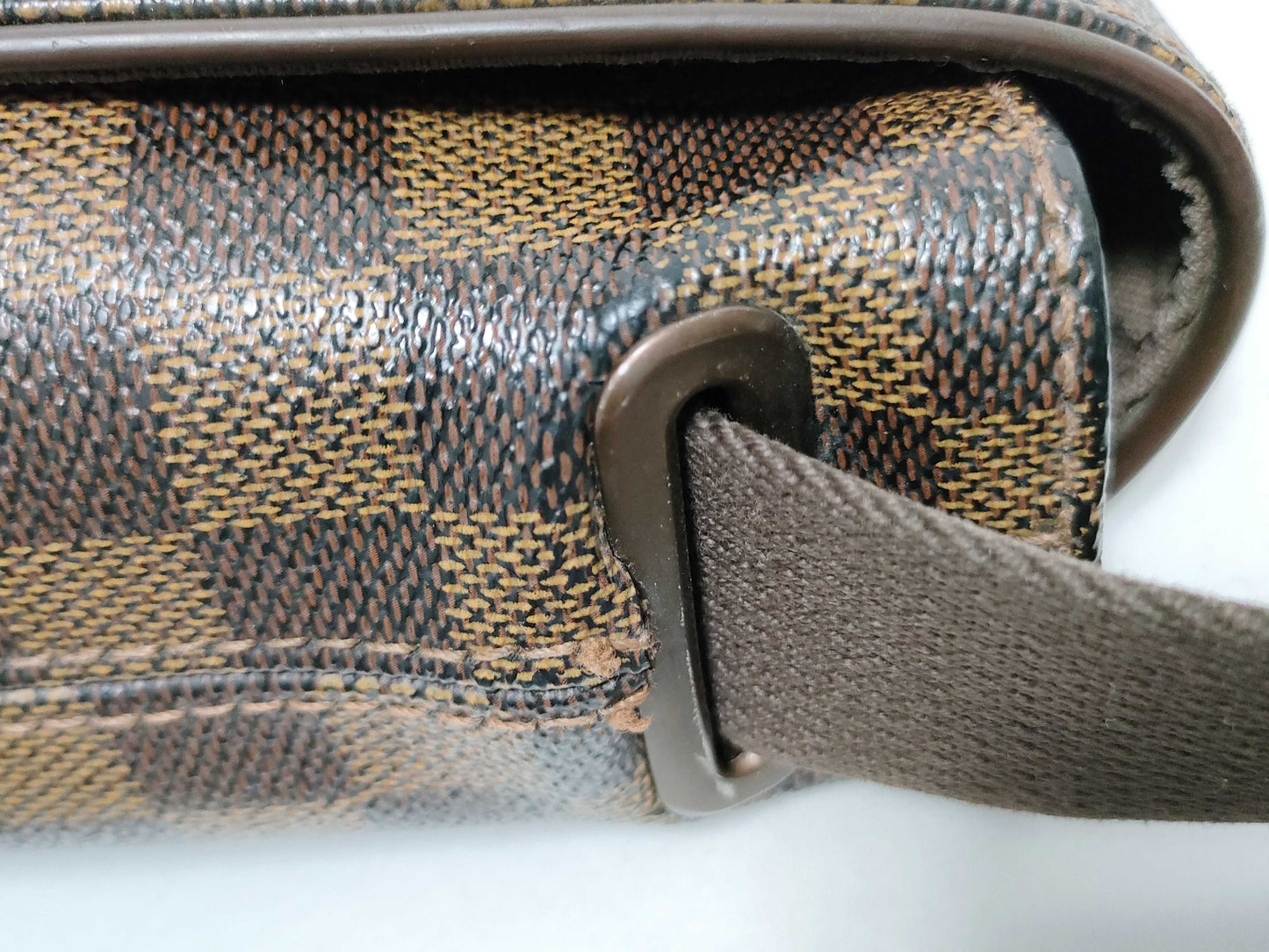 LOUIS VUITTON Damier Shoulder Bag