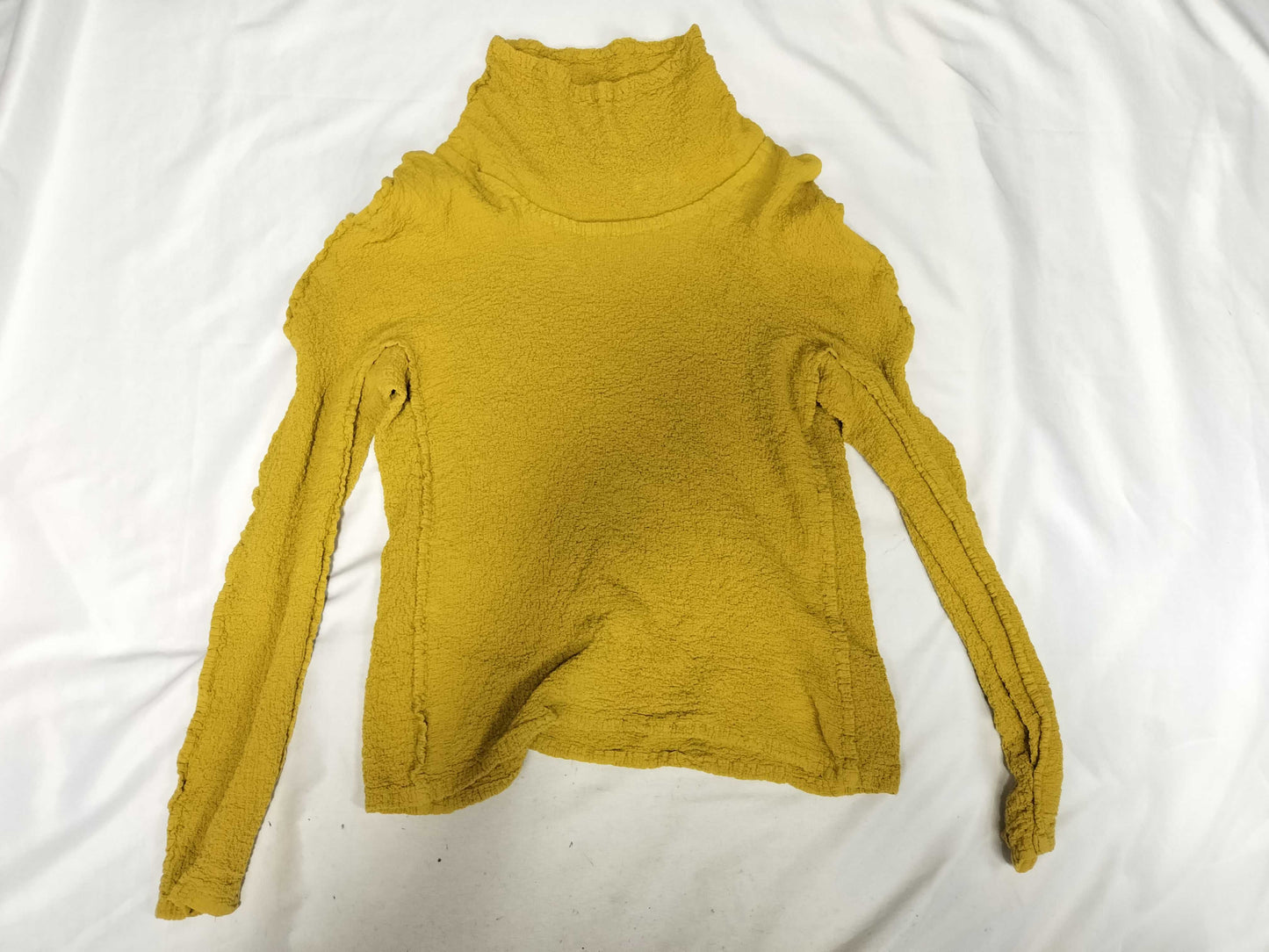 ISSEY MIYAKE ISSEY MIYAKE Tops Tops