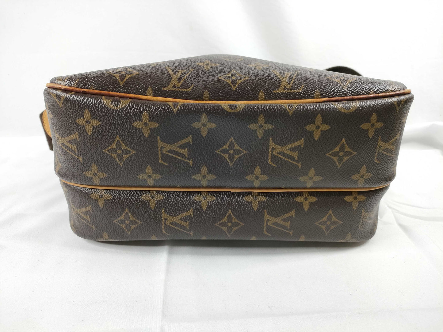 LOUIS VUITTON Monogram Reporter PM Shoulder Bag