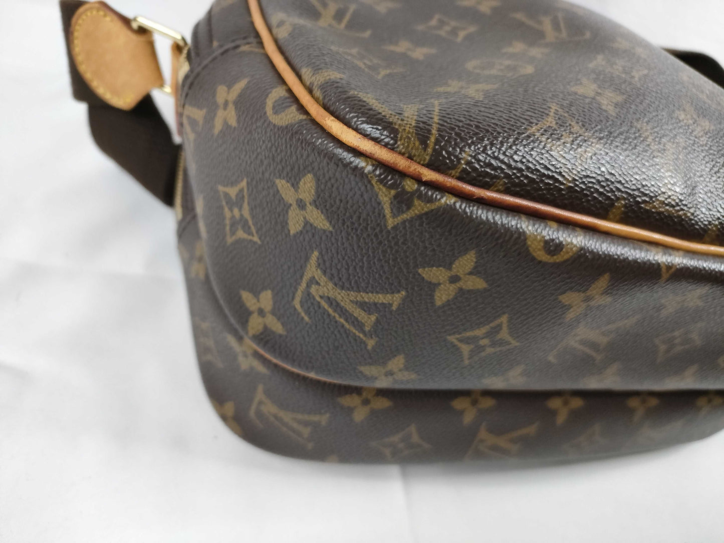 LOUIS VUITTON Monogram Reporter PM Shoulder Bag