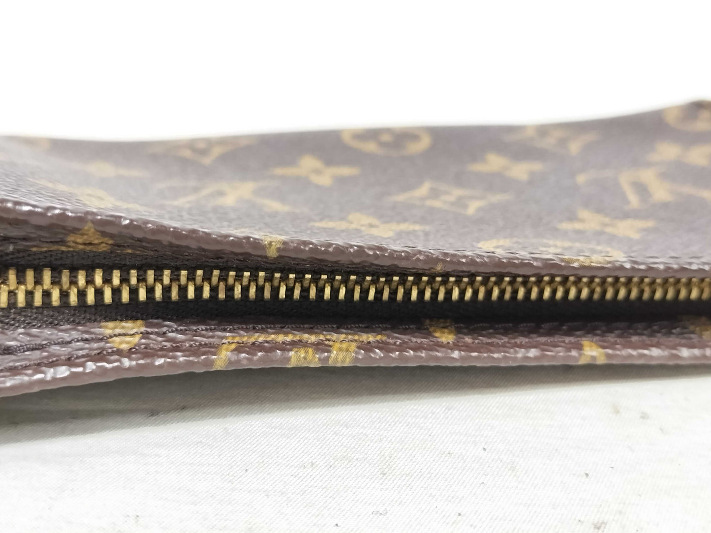 LOUIS VUITTON Monogram Louis Vuitton Pouch