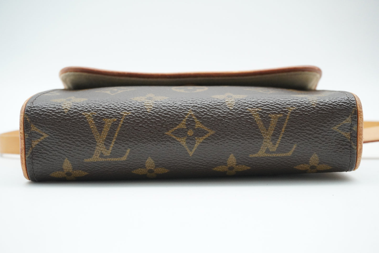 LOUIS VUITTON Monogram Pochette Florentine M51855 Shoulder Bag