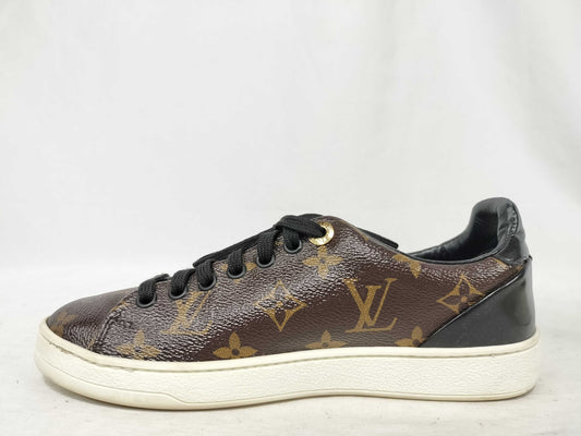 LOUIS VUITTON Monogram Louis Vuitton Women's Sneakers Size 35
