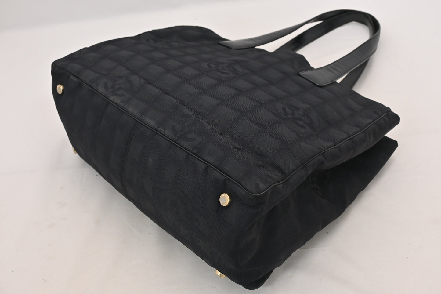 CHANEL New Travel Line Handbag Black No. 8 Tote Bag