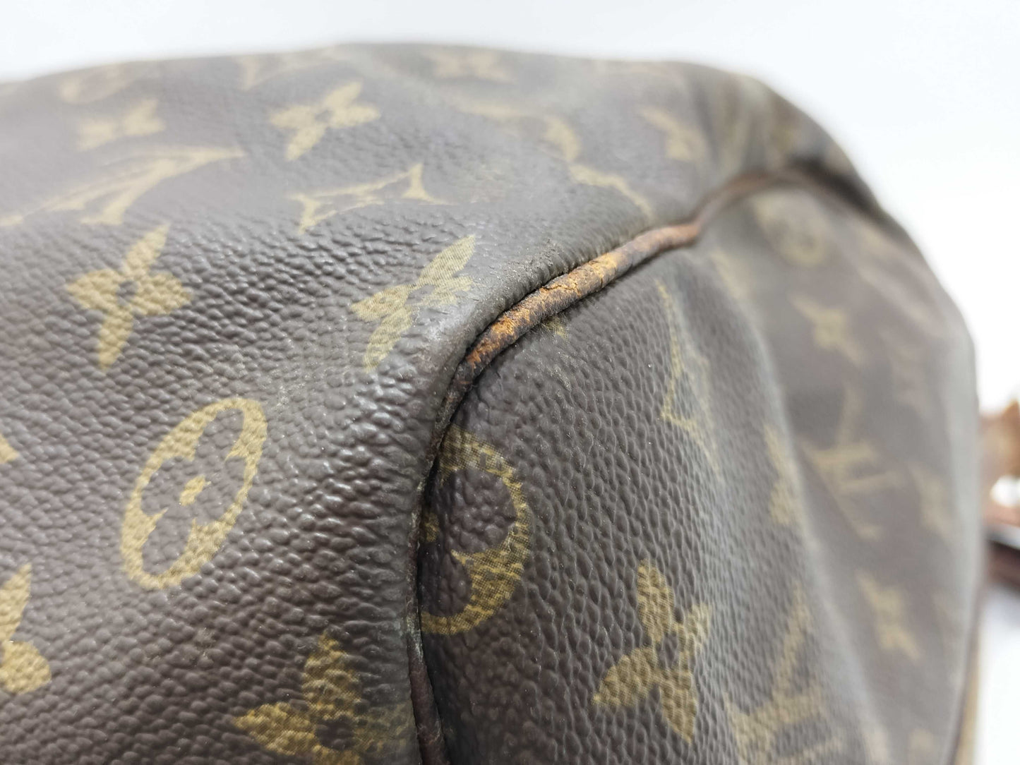 LOUIS VUITTON Monogram LV Keepall Bandouliere Boston Bag