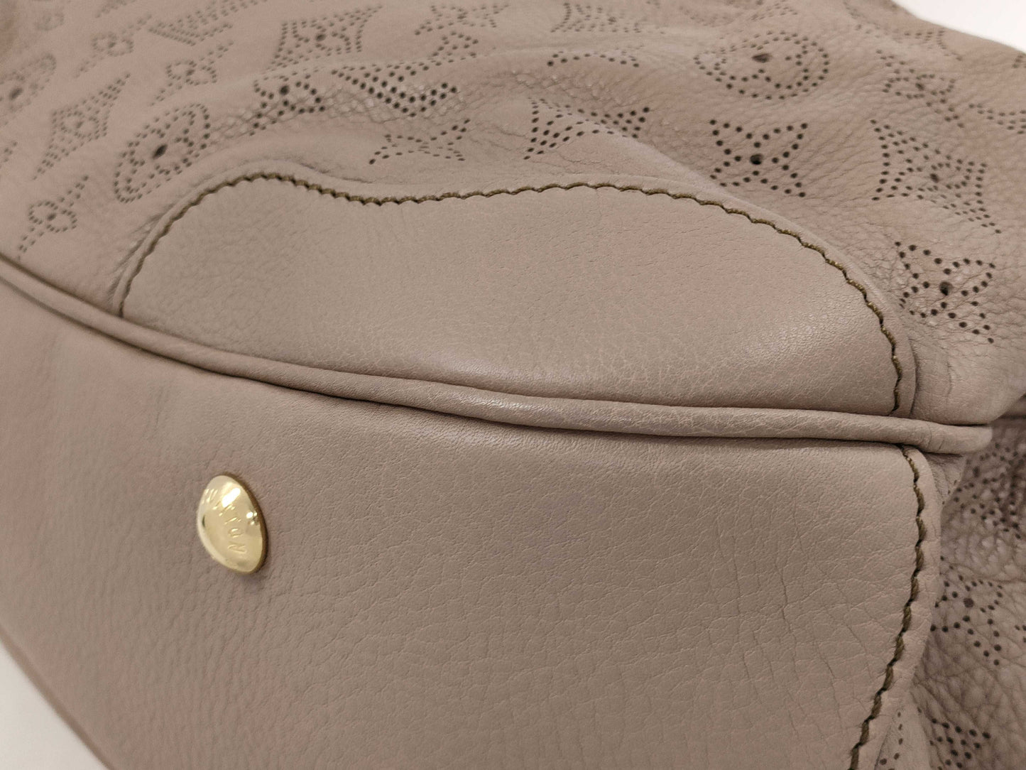 LOUIS VUITTON Mahina Solar PM Beige Handbag