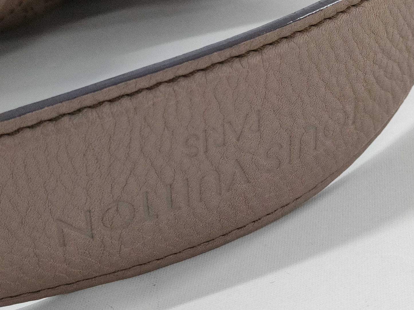 LOUIS VUITTON Mahina Solar PM Beige Handbag