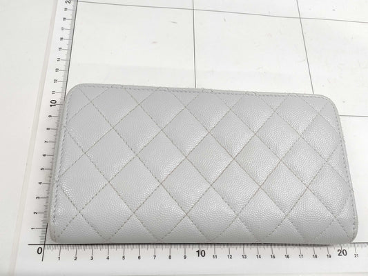 CHANEL wallet with box