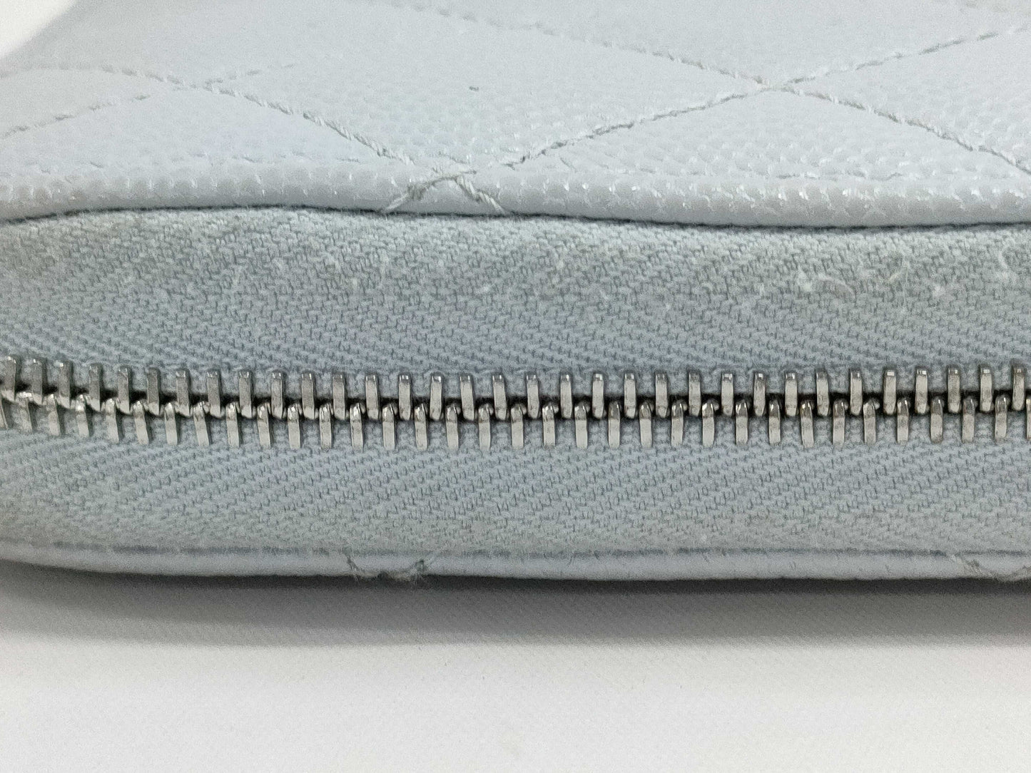 CHANEL wallet with box