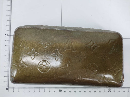 LOUIS VUITTON Vernis Wallet