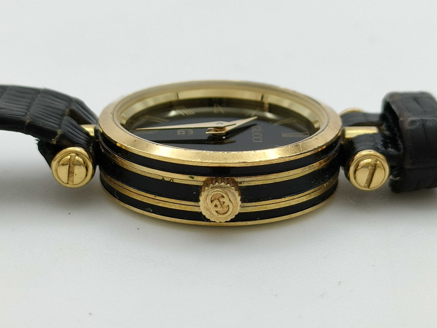 GUCCI Sherry Line Quartz Black Dial Unmoving Women's Watch
