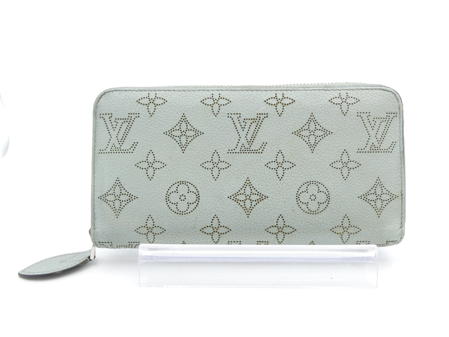 LOUIS VUITTON Mahina Zippy Wallet