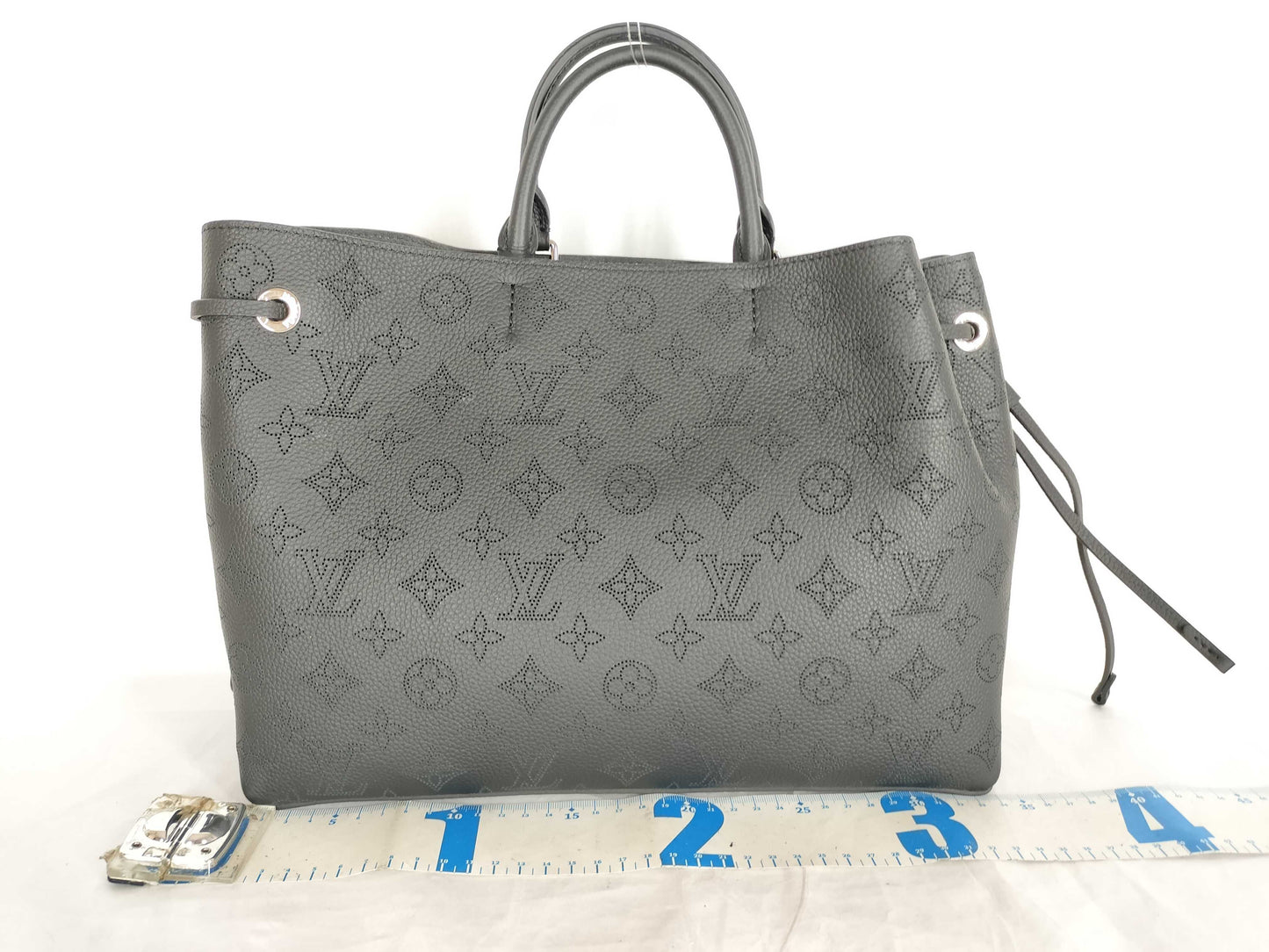 LOUIS VUITTON Mahina Bella Tote Handbag