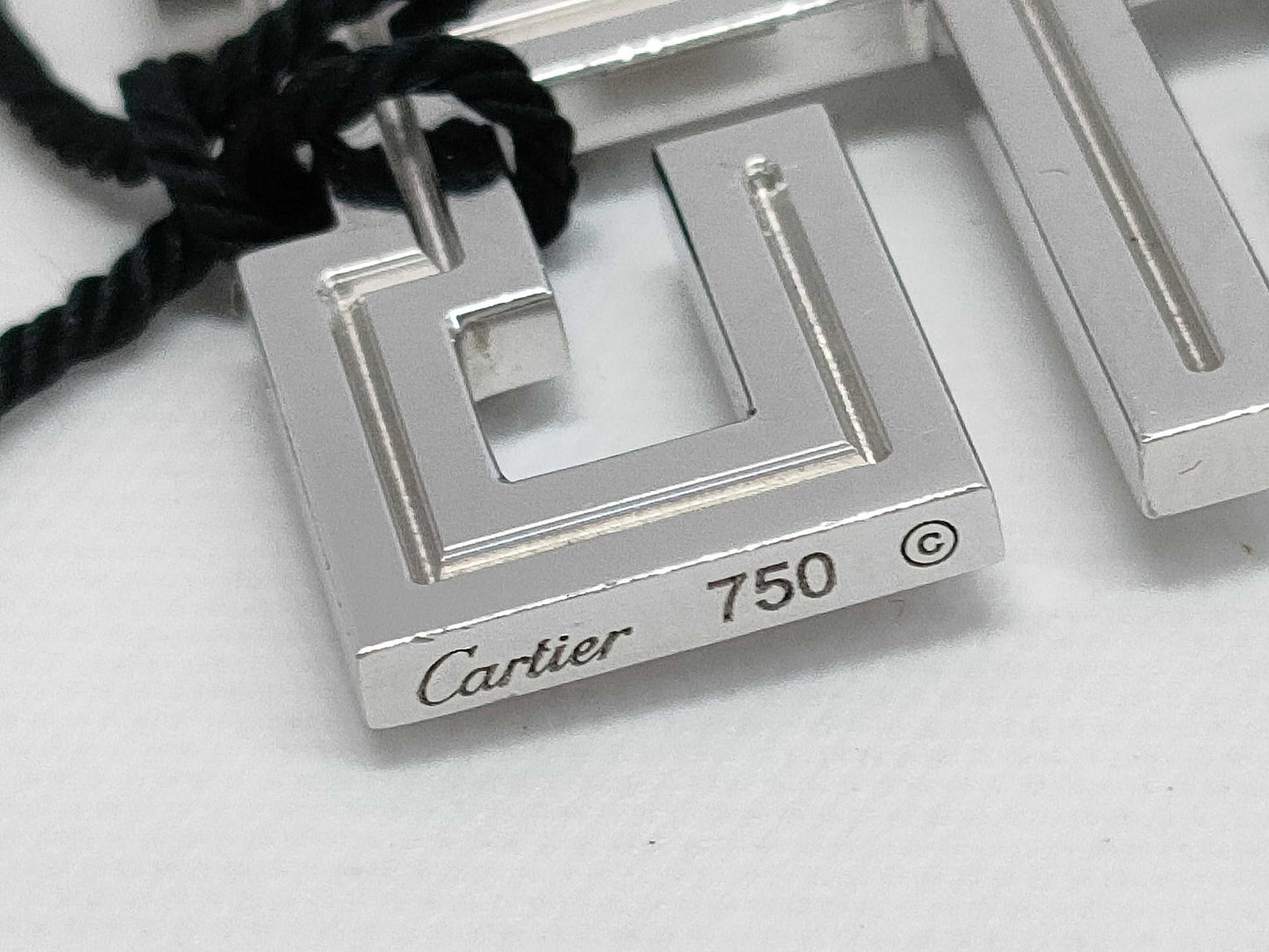 Cartier Dragon Wishknot Ruby Necklace in 750 White Gold, 24.0g