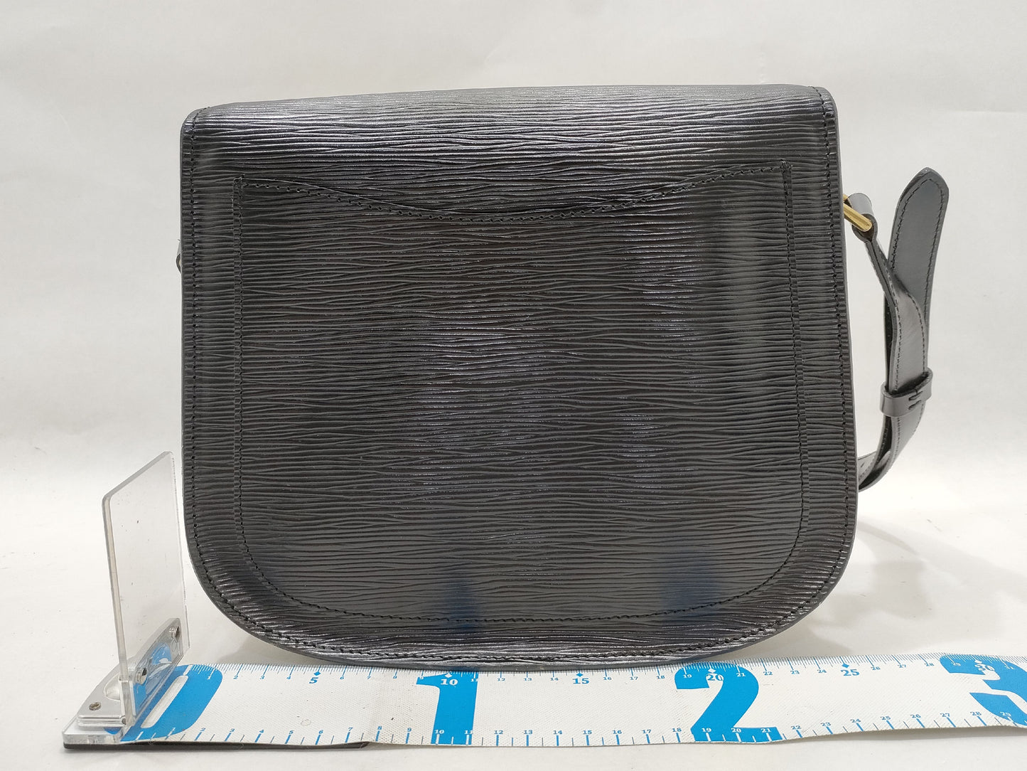 LOUIS VUITTON Epi Saint-Cloud Shoulder Bag