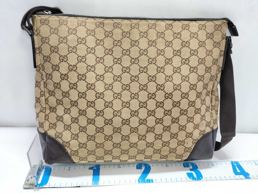 GUCCI GG Canvas Shoulder Bag