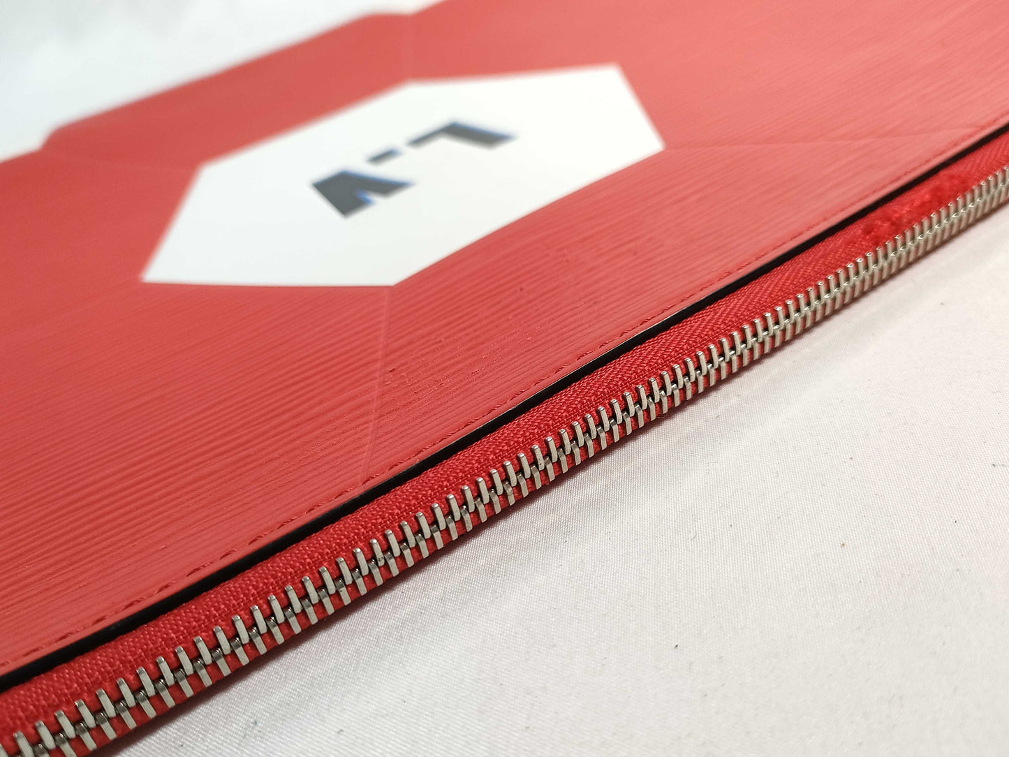 LOUIS VUITTON Epi Clutch Bag