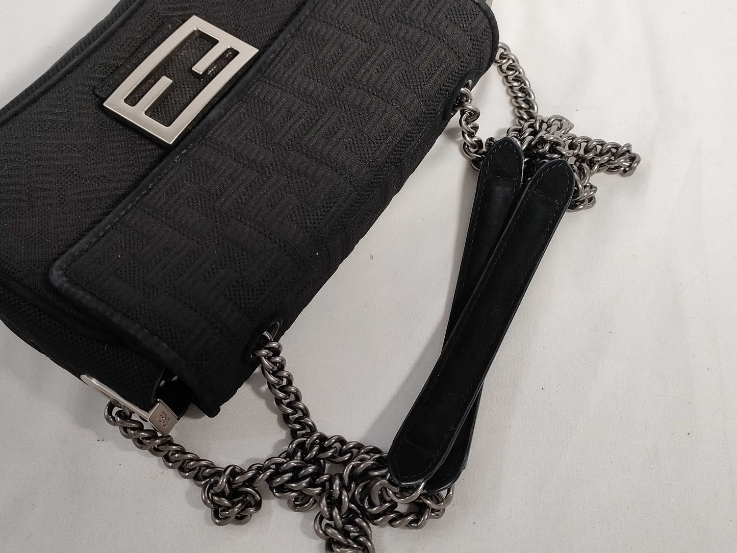 FENDI Mamma Bucket Shoulder Bag