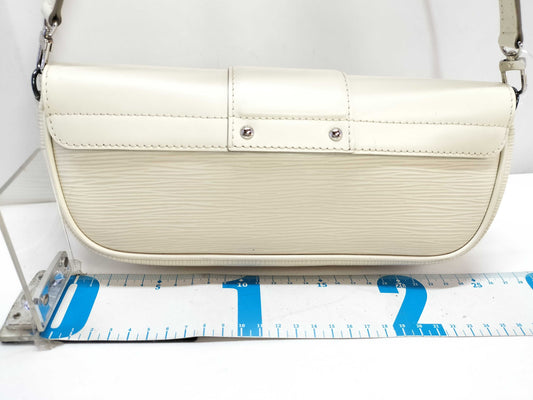 LOUIS VUITTON Epi Pochette Montaigne Ivory M5929J TH2077 Shoulder Bag