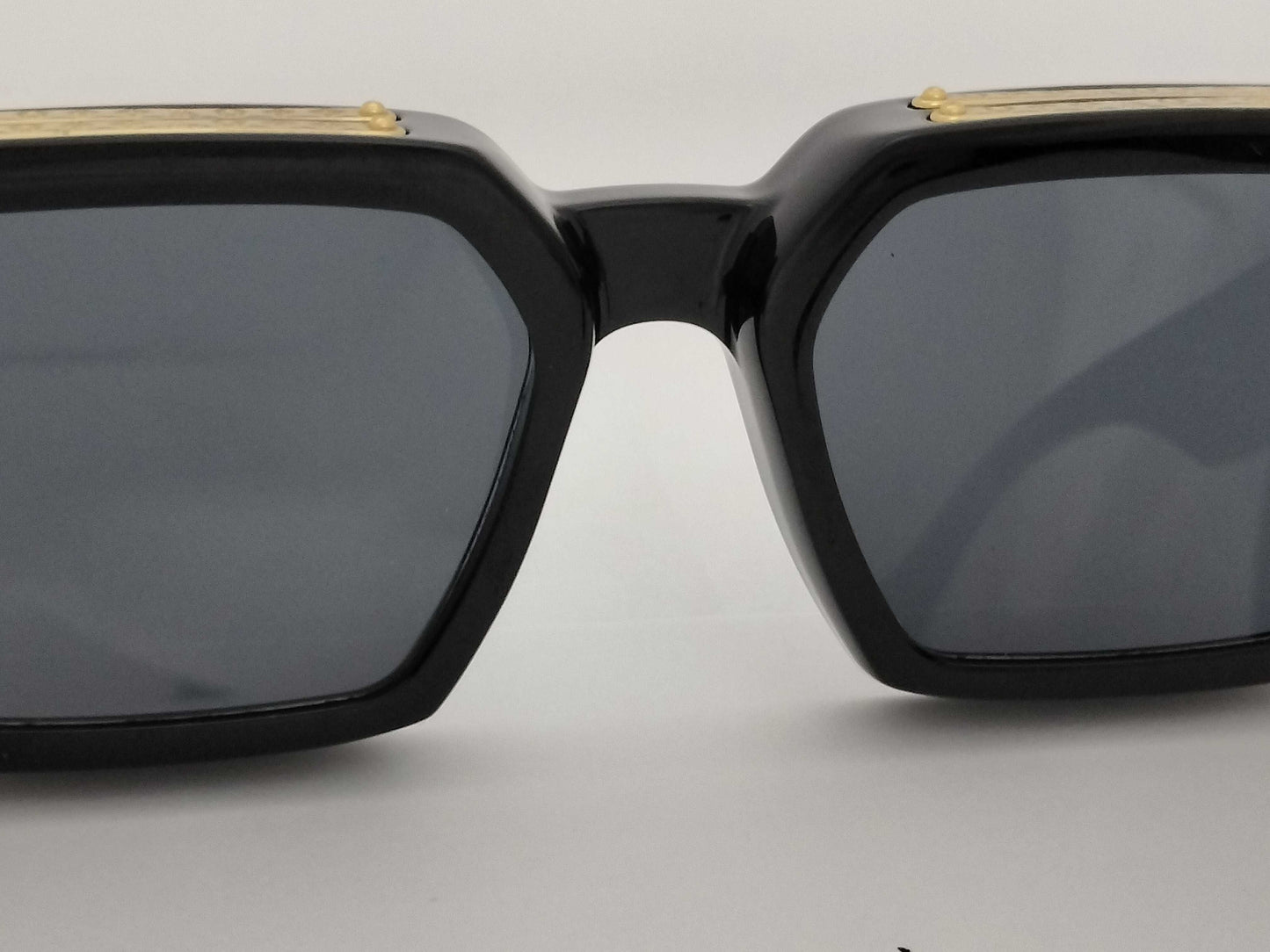 LOUIS VUITTON Millionaire Sunglasses, Plastic, Black, Z1165W