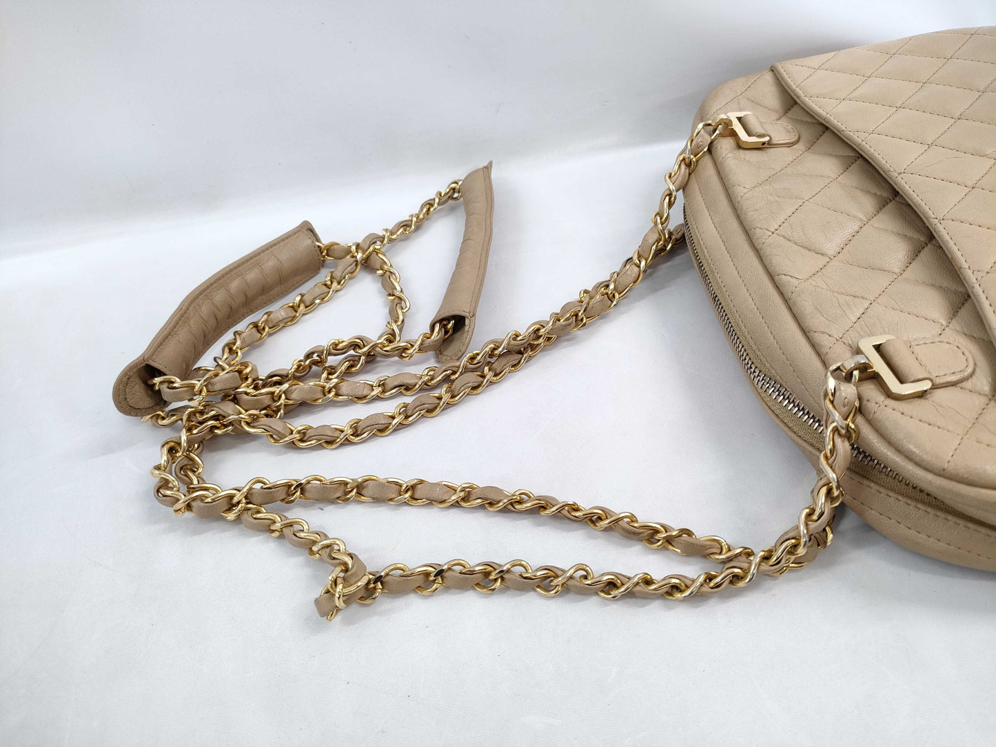 CHANEL CHANEL Matelasse Gold Hardware/Chain Shoulder Bag
