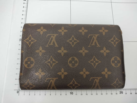 LOUIS VUITTON LOUIS VUITTON Monogram Tri-fold Wallet Monogram Wallet