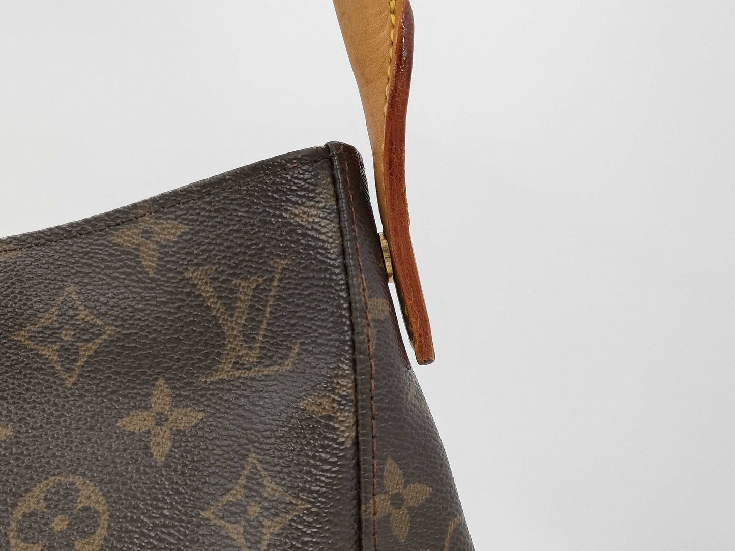 LOUIS VUITTON Looping GM Shoulder Bag