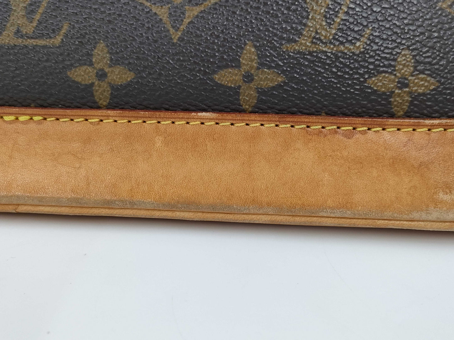 LOUIS VUITTON Alma handbag