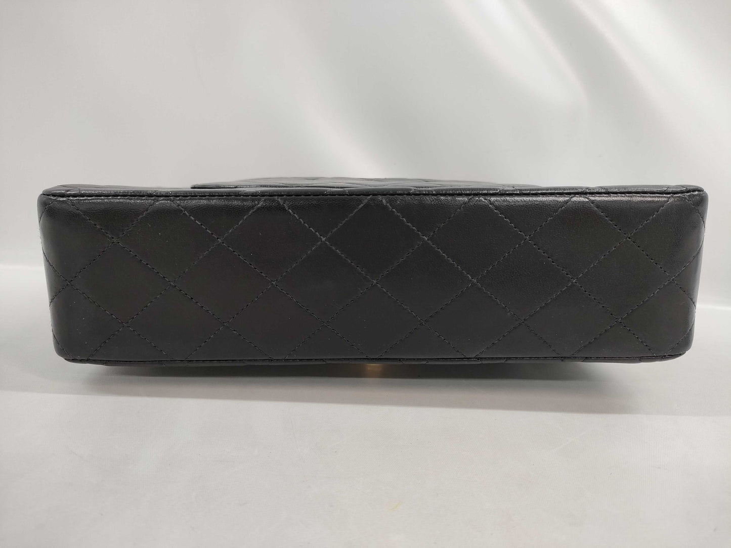 CHANEL Matelasse 25 Chain Shoulder Bag