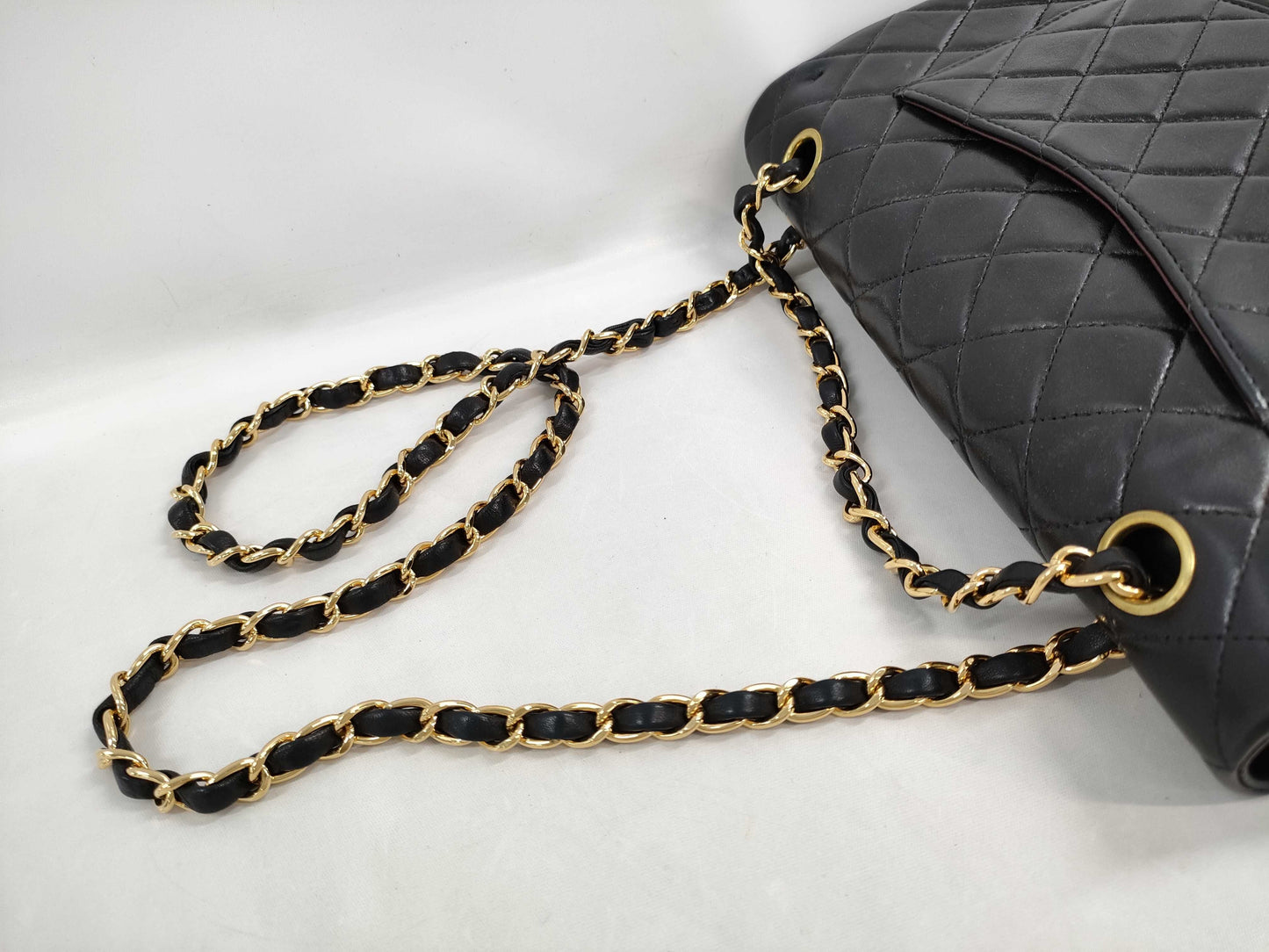 CHANEL Matelasse 25 Chain Shoulder Bag