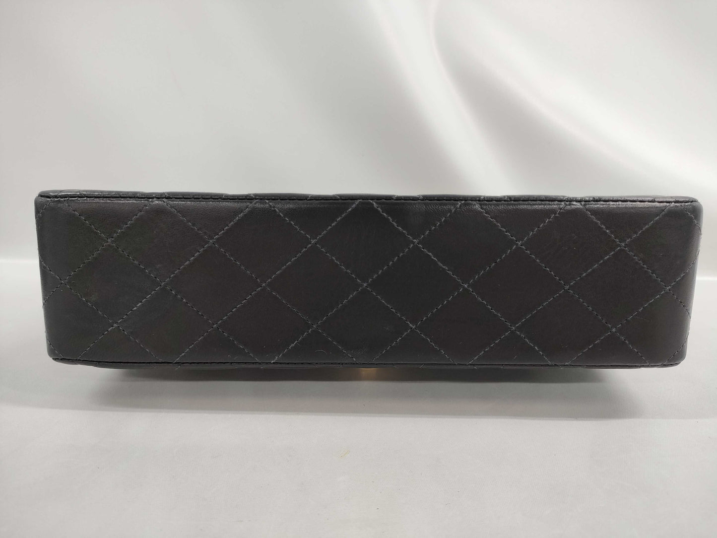 CHANEL Matelasse 25 Chain Shoulder Bag