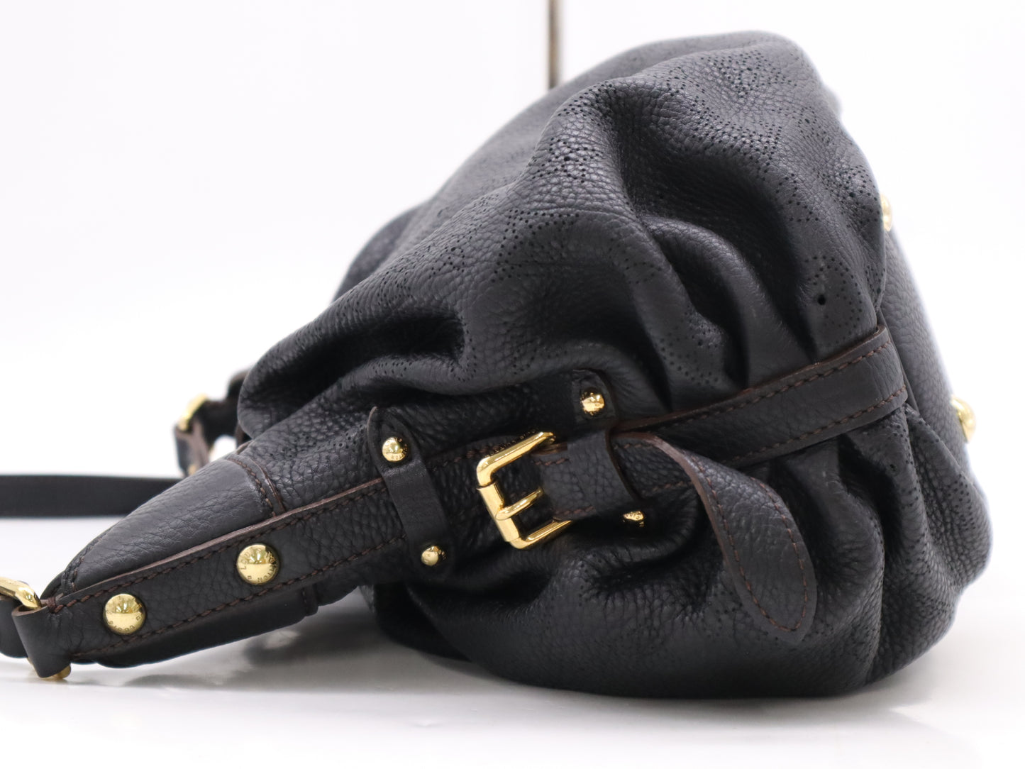 LOUIS VUITTON M95660 Mahina Mahina XS Noir Shoulder Bag