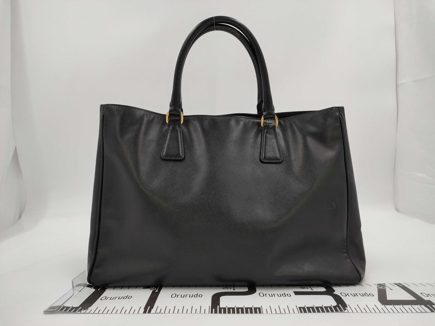 PRADA Saffiano Galleria 2-Way Handbag in Black with GD Hardware and Shoulder Strap with Clochet