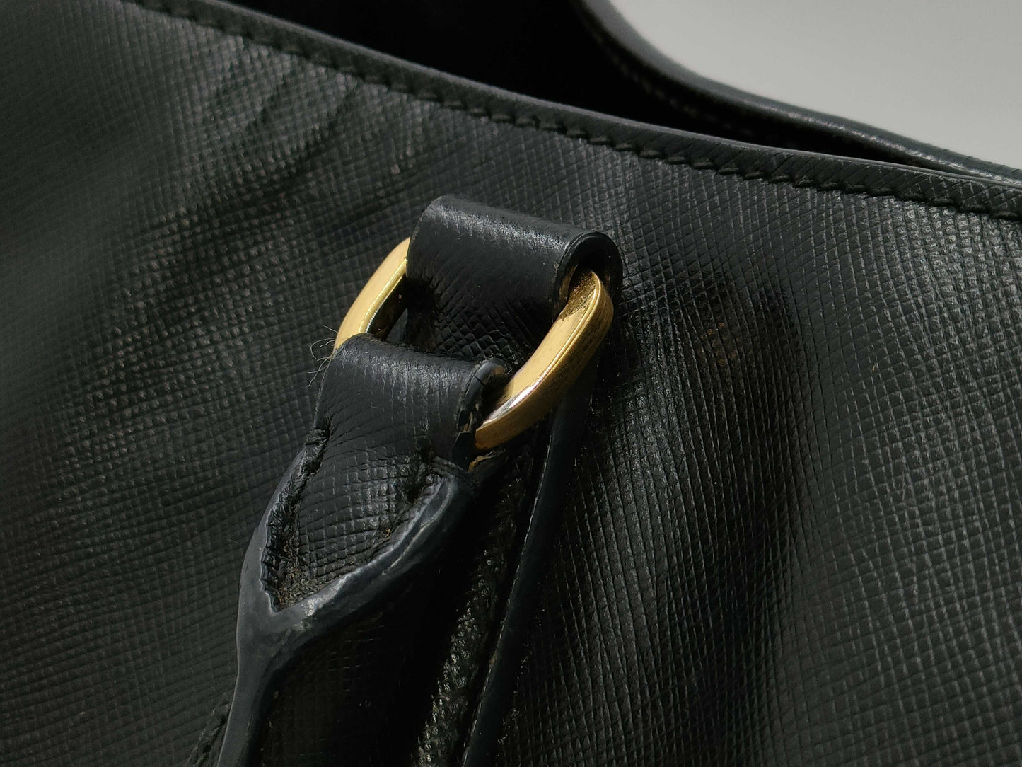 PRADA Saffiano Galleria 2-Way Handbag in Black with GD Hardware and Shoulder Strap with Clochet