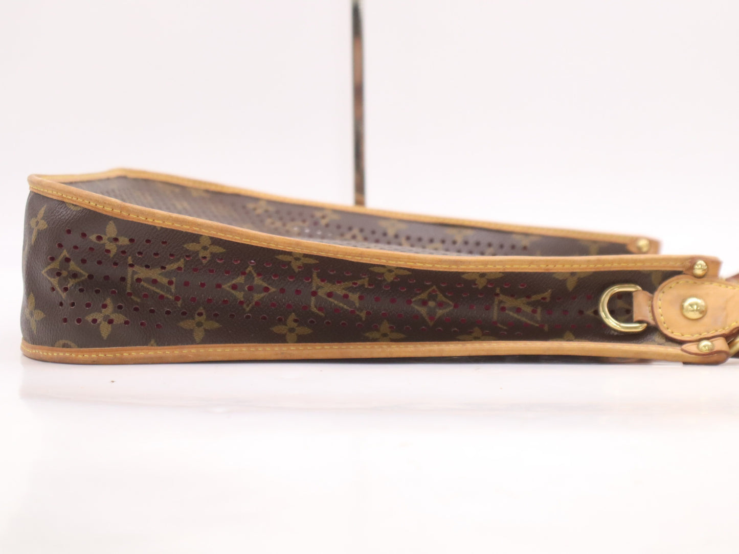 LOUIS VUITTON M95172 Musette Fuchsia Shoulder Bag