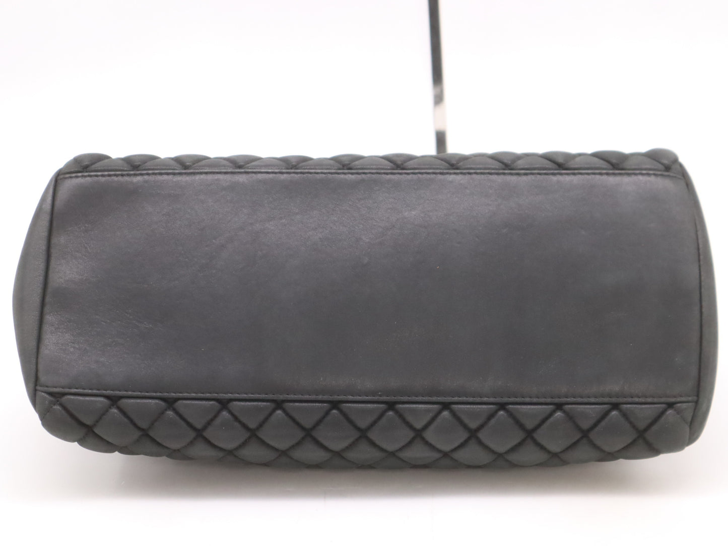 CHANEL Lambskin Matelasse Chain Shoulder Bag with Silver Hardware and Black Seal 17095001 Shoulder Bag