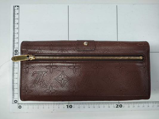 LOUIS VUITTON Mahina Brown Long Wallet