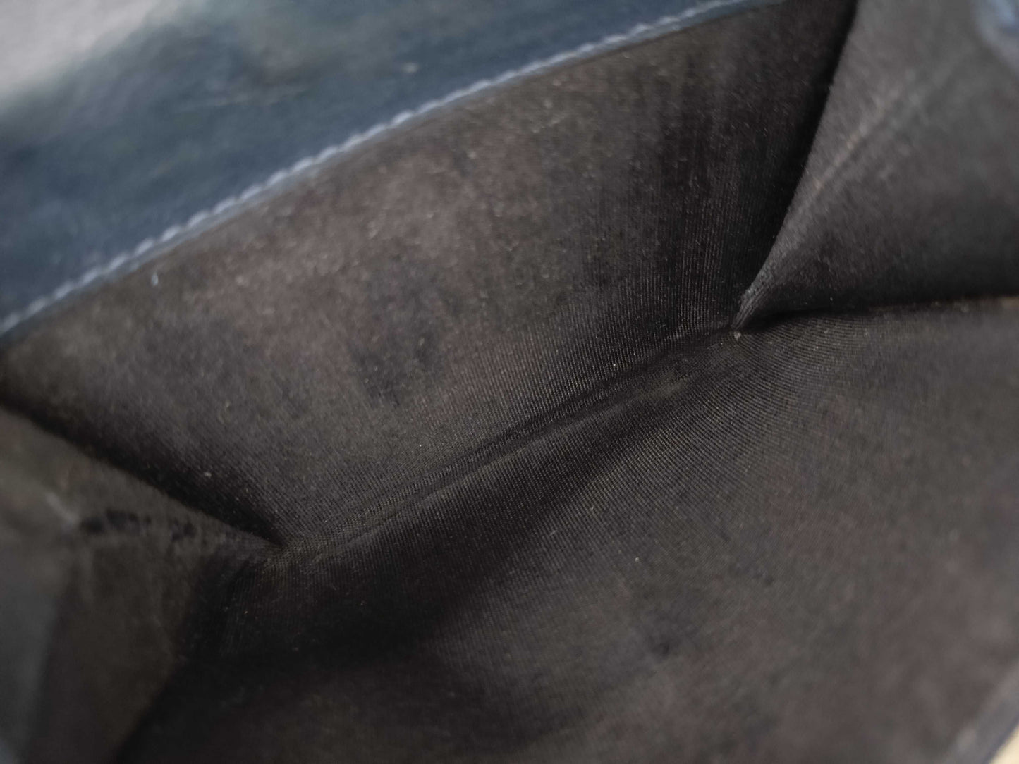 CHANEL Caviar Skin Deca Coco Double Hook Bifold Wallet