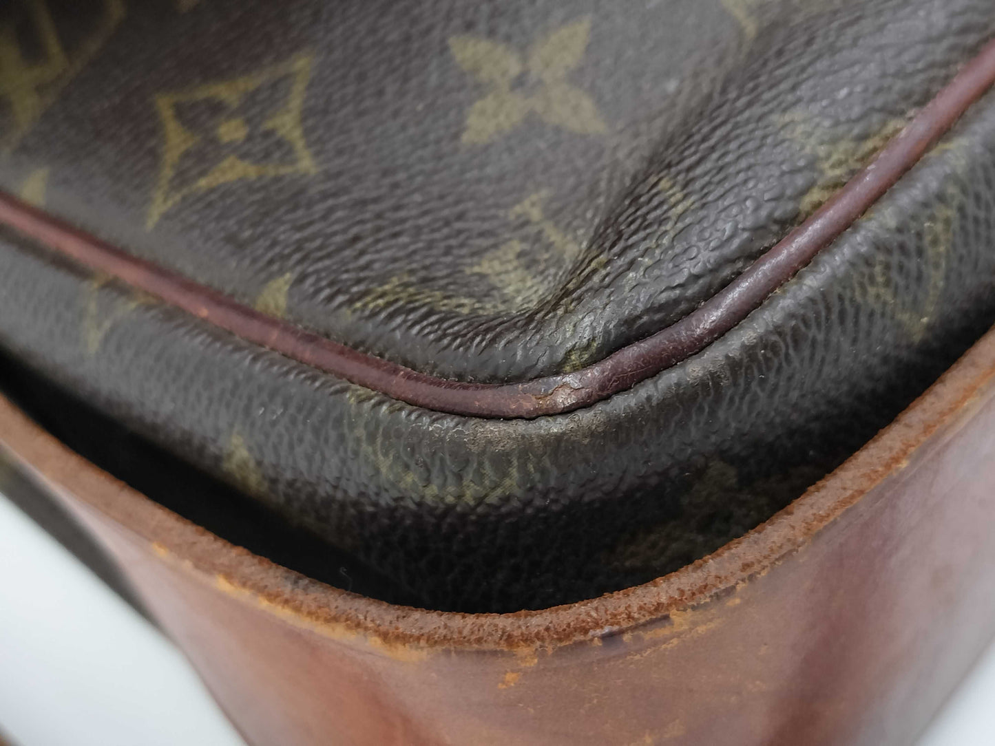 LOUIS VUITTON Monogram Cartouchiere GM M51252 Shoulder Bag