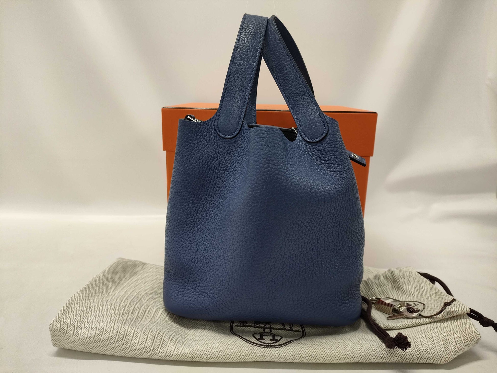 HERMES Picotin Lock PM Bag in Taurillon Clemence Blue Brighton with Silver Hardware and C Stamp
