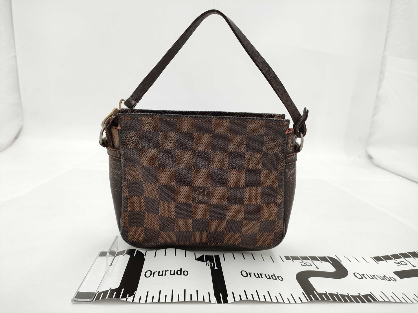 LOUIS VUITTON Damier Truth Makeup Handbag N51982 Pouch