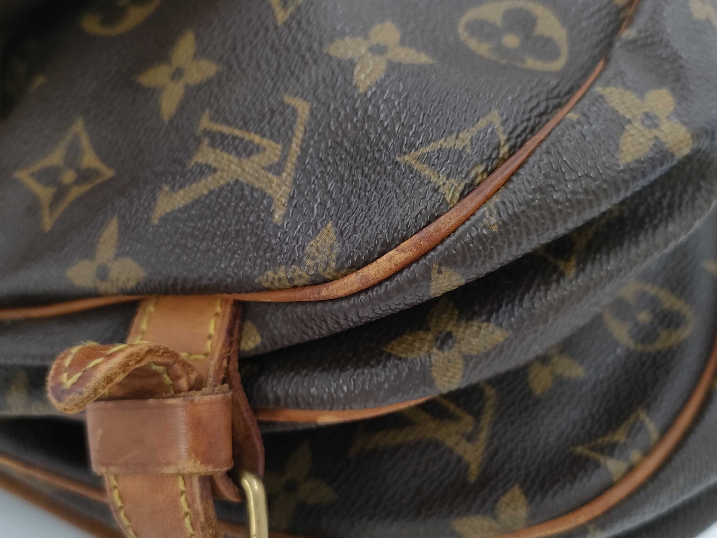 LOUIS VUITTON Monogram Saumur MB0948 Shoulder Bag