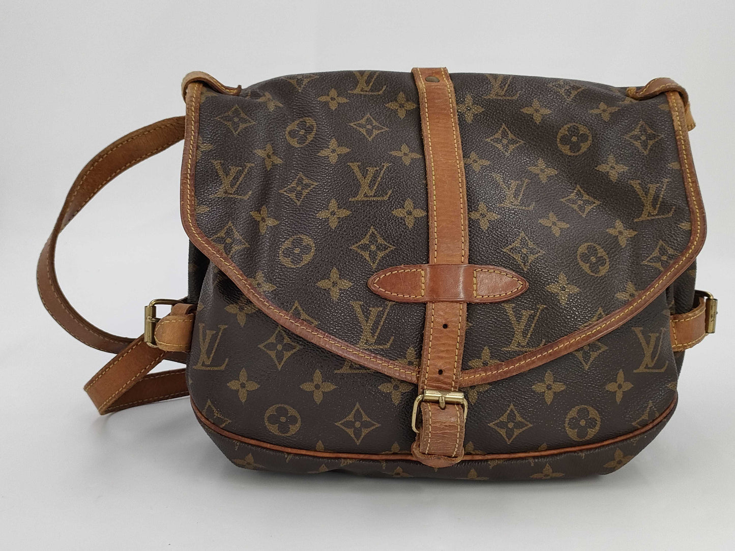 LOUIS VUITTON Monogram Saumur MB0948 Shoulder Bag