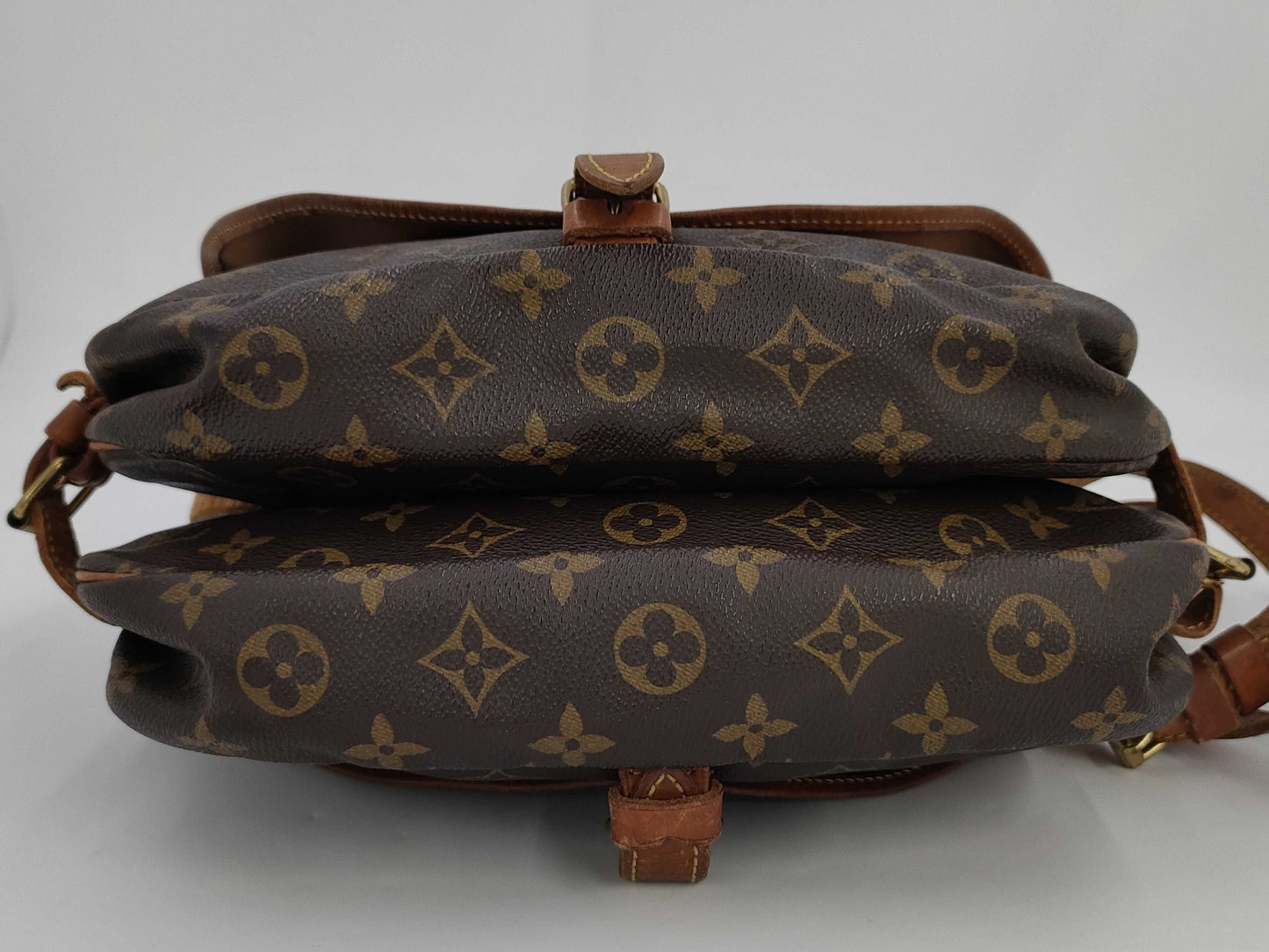 LOUIS VUITTON Monogram Saumur MB0948 Shoulder Bag