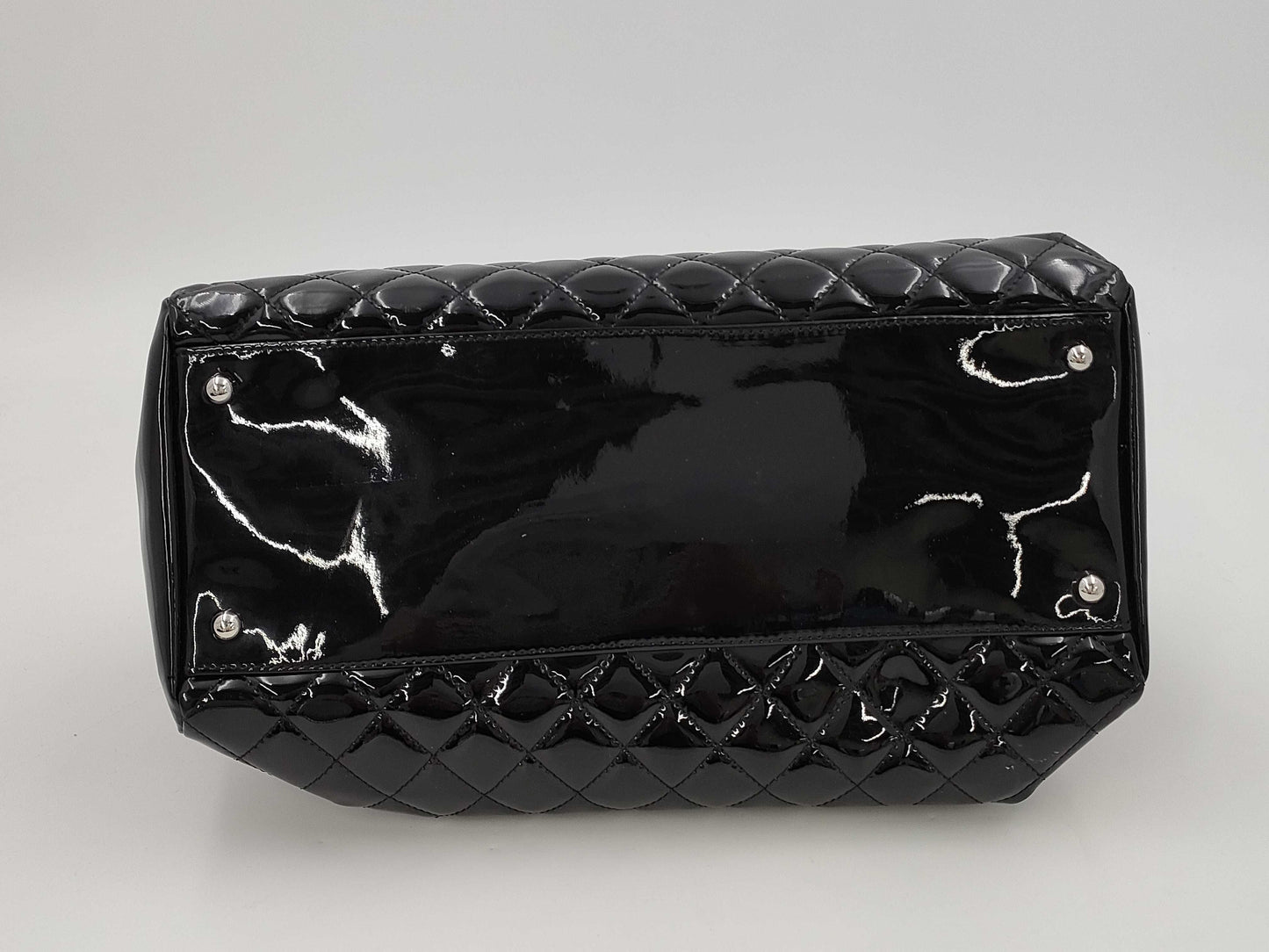 CHANEL Patent Matelasse Chain Tote, Black, 14176576